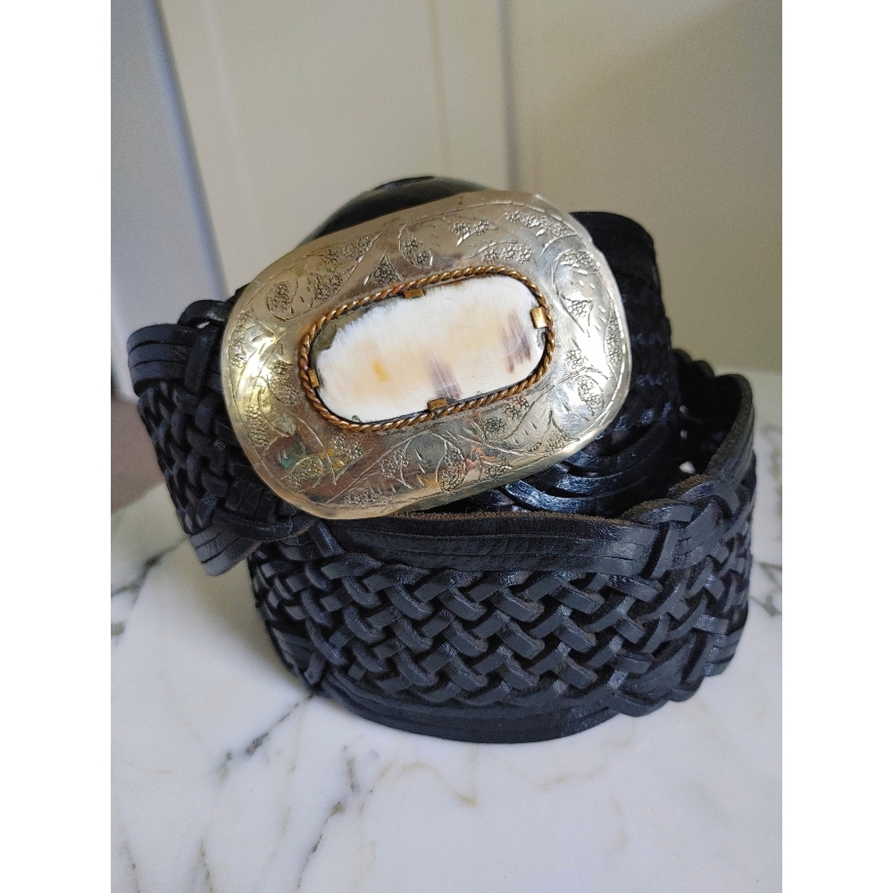 ⚜️ Leather belt